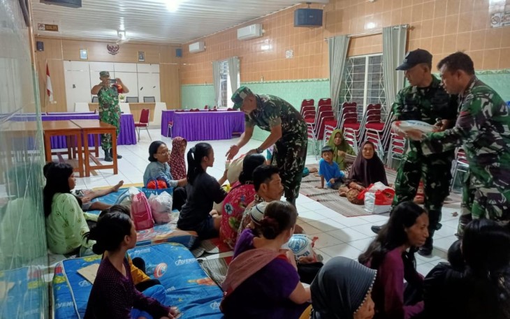 Kodim 0803/Madiun Kerahkan Personelnya Bantu Warga Terdampak Banjir
