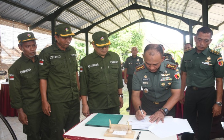 Danrem 081/DSJ Kolonel Inf H. Sugiyono dan APKN Teken MoU di Bidang Ketahanan Pangan
