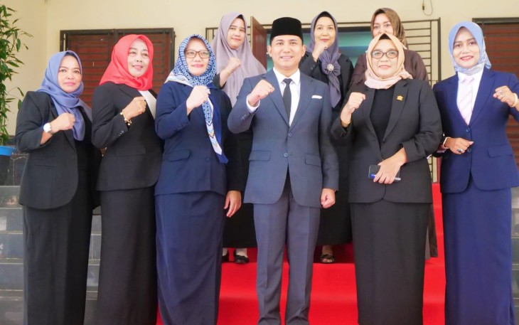 Wabup Osit saat Hadiri Paripurna Istimewa PAW Anggota DPRD Bintan