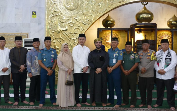 Foto Bersama usai acara Peringatan Isra Mi'raj Tingkat Kota Tanjungpinang