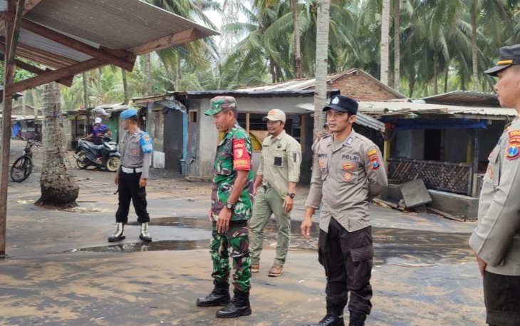 Peringatan Darurat Banjir Rob Mengancam