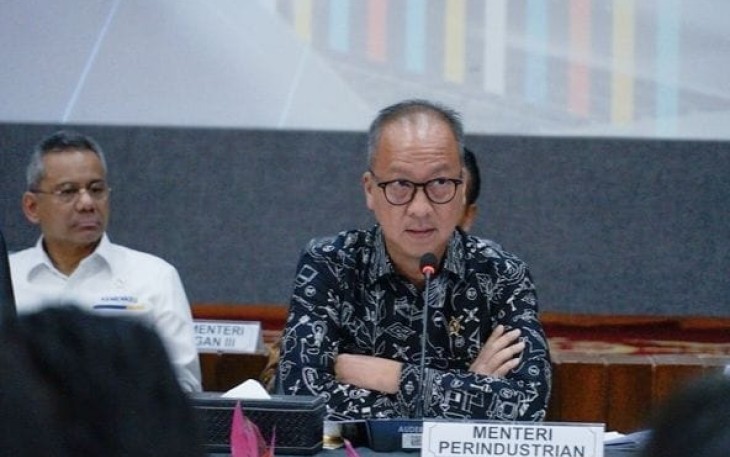 Menteri Perindustrian Agus Gumiwang Kartasasmita