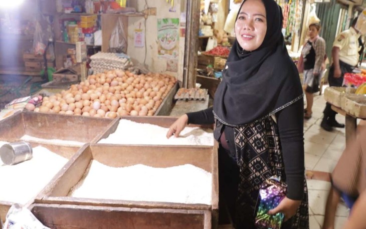 Ibu Mutia, PLT Kepala Pasar Kedoya