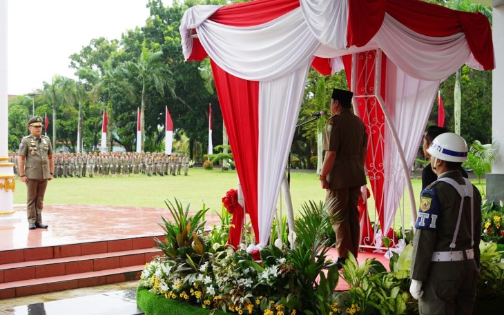 Wagub Rosjonyah Pimpin Upacara HUT ke-74 Satpol PP dan Satlinmas
