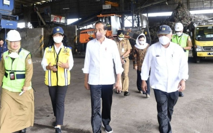 Presiden Jokowi saat Cek Proses Pengolahan Sampah di TPST RDF Cilacap