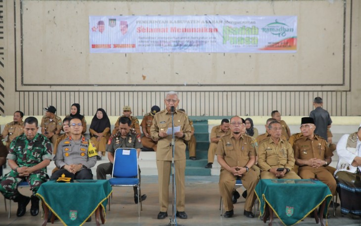 Bupati Asahan Serahkan Bantuan Beras 