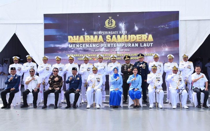 Foto Bersama usai acara Peringatan Hari Dharma Samudera