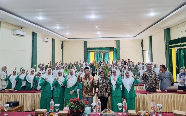 Pimpinan Pusat Fatayat NU sosialisasi literasi keuangan Syariah dengan menggandeng Pegadaian di gelar di Blora, Jawa Tengah.
