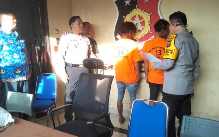 Polsek Medan Helvetia bekuk dua orang maling pagar rumah mewah, Rabu (17/1/2024).