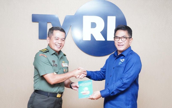 Kapuspen TNI Kunjungi Stasiun TVRI