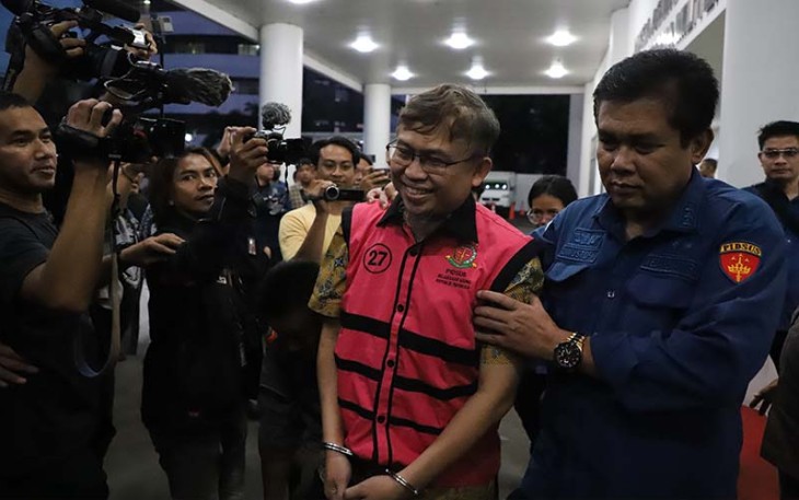 Tersangka AHA saat dibawa ke Rumah Tahanan Negara Salemba Cabang Kejaksaan Negeri Jakarta Selatan selama 20 hari ke depan, terhitung sejak 01 Februari 2024 s/d 20 Februari 2024.