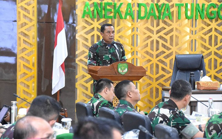 Pangdam Jaya/Jayakarta Mayjen TNI Mohamad Hasan saat membuka acara Rapat Pimpinan Kodam Jaya/Jayakarta Tahun 2024 