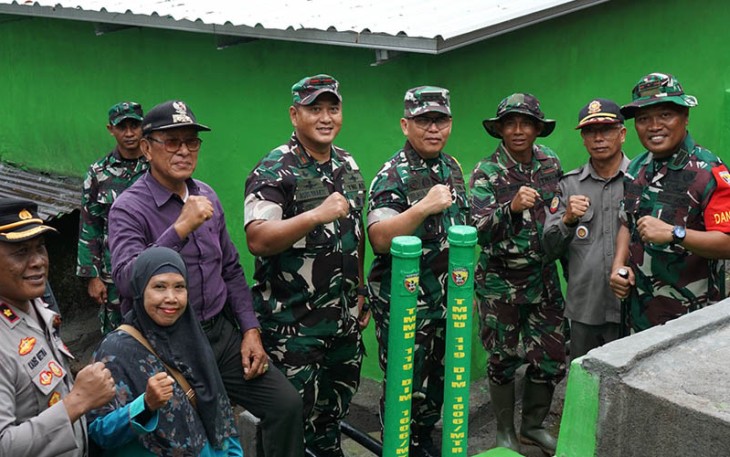 Letjen TNI Hilman Hadi saat Tinjau Proyek Inovatif TMMD ke-119 di Lombok Barat