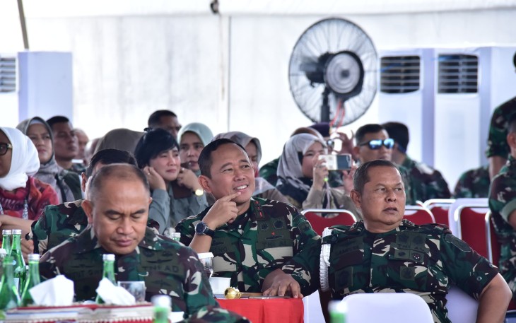 Panglima Kolinlamil Laksda TNI Hudiarto Krisno Utomo, PSC(j), M.A., M.M.S., CHRMP., menghadiri gladi bersih Upacara Gelar Pasukan Operasional dan Kehormatan Militer yang akan digelar pada Minggu (10/8) di Pusdiklatpassus Batujajar, Bandung Barat. Salah satu agenda utama upacara tersebut adalah pelantikan Wakil Panglima TNI