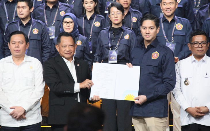 Mendagri pada acara Pengukuhan dan Rakernas Pengurus Nasional Karang Taruna di Sutera Hall, Alam Sutera, Kota Tangerang, Banten, Sabtu (22/11/2025).
