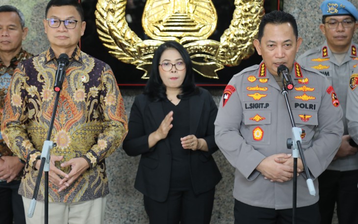  Kapolri Jenderal Polisi Drs. Listyo Sigit Prabowo menerima kunjungan Kepala Badan Pengawasan Obat dan Makanan (BPOM) Taruna Ikrar di Rupatama Mabes Polri, Jakarta Selatan