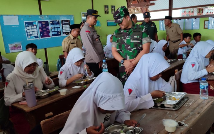 Makan Bergizi Gratis di Tulungagung