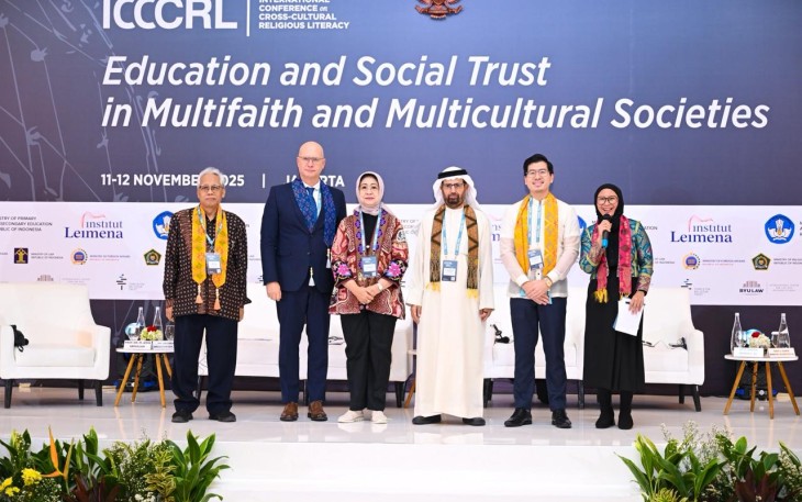 Education to Foster Social Trust in a Polarized World” pada konferensi International Cross-Cultural Religious Literacy (ICCRL) yang diselenggarakan oleh Leimena Institut bekerja sama dengan Pusat Penguatan Karakter (Puspeka), Kemendikdasmen di Jakarta pada tanggal 11-12 November 2025