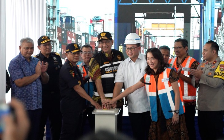 Peresmian peluncuran Alat Pemindai Petikemas di TER3 IPC TPK dan TMAL Pelabuhan Tanjung Priok