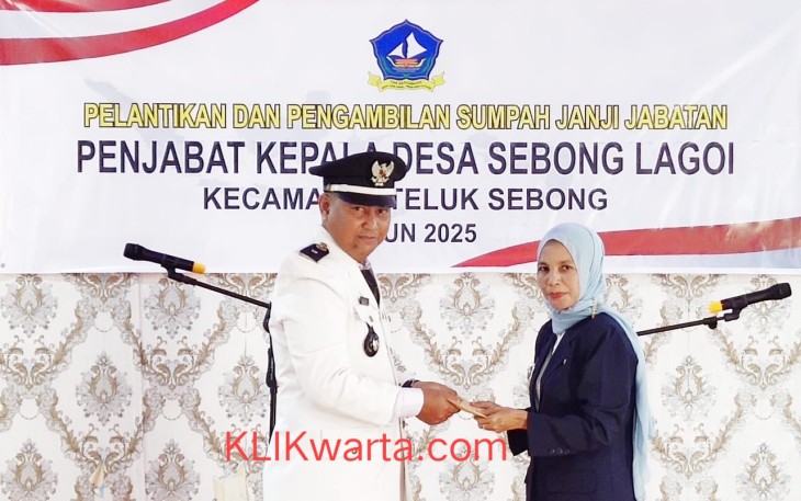 Syamsul Akmal di Lantik Menjadi Pejabat Kepala Desa Sebong Lagoi