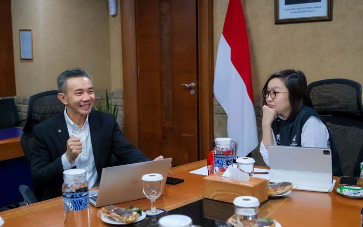 Wakil Menteri Ekonomi Kreatif/Wakil Kepala Badan Ekonomi Kreatif (Wamenekraf/Wakabekraf) Irene Umar audiensi Dengan Fredy Lo selaku Head Division PlayStation di PT Sony Indonesia dan Ryan Ekasantosa sebagai Sales Team Sony Indonesia
