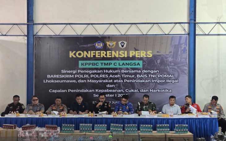 Bea Cukai dan Aparat Gabungan Gagalkan Penyelundupan Barang Impor Ilegal