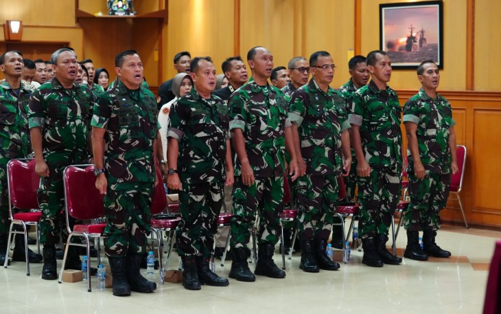 Wakil Kepala Pusat Penerangan (Wakapuspen) TNI Brigjen TNI (Mar) Freddy Ardianzah mewakili Kapuspen TNI membuka Rapat Anggota Tahunan (RAT) Koperasi Citra Dana Yasa tahun buku 2024, bertempat di Aula Balai Wartawan Puspen TNI, Cilangkap, Jakarta Timur, Jum'at (17/1/2025)