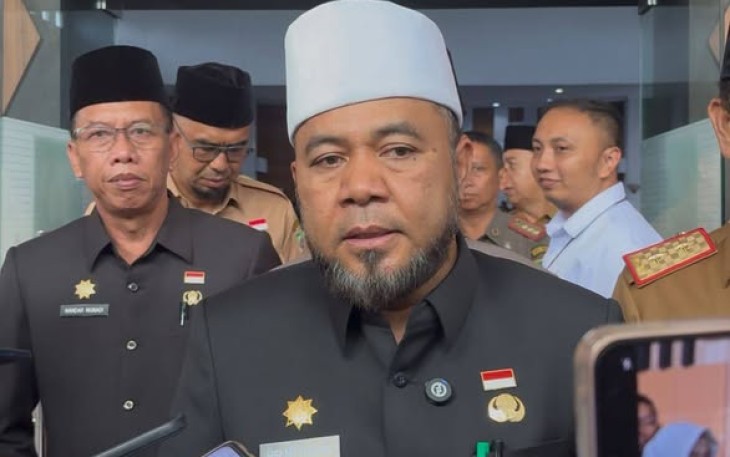 Gubernur Bengkulu Helmi Hasan
