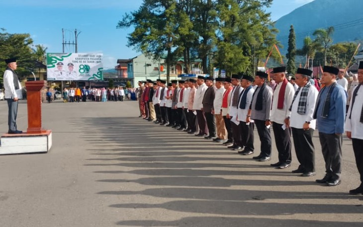 Bupati Pasaman Welly Suhery Pimpin Apel ASN 