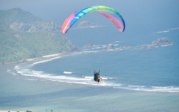 Kejuaraan Paragliding PGAWC di Bukit Sky Lancing, Kabupaten Lombok Tengah, NTB
