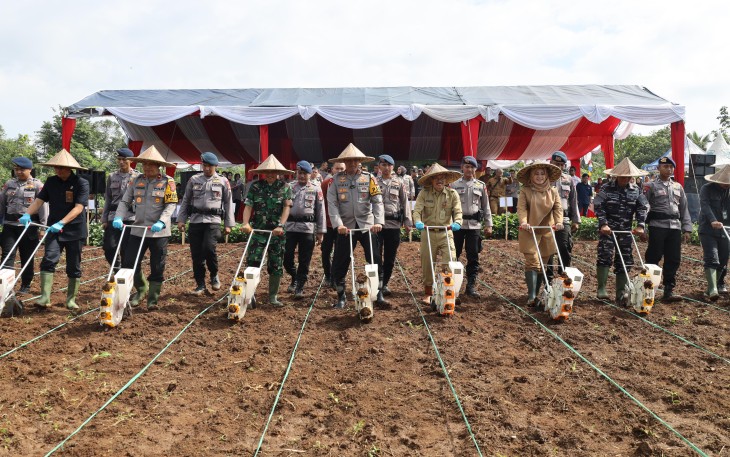 Polda Banten Laksanakan Gerakan Penanaman Jagung 1 Juta Hektar