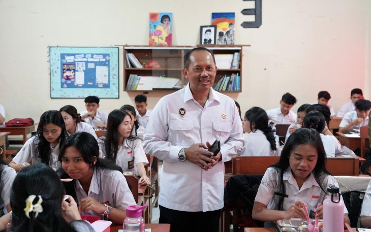 Kementerian Koordinator Bidang Politik dan Keamanan (Kemenko Polkam) melalui Deputi Bidang Koordinasi Komunikasi dan Informasi melakukan pemantauan pelaksanaan program prioritas Presiden di Denpasar, Bali