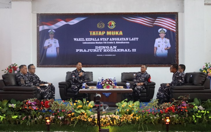 Wakil Kepala Staf Angkatan Laut (Wakasal) Laksamana Madya TNI Erwin S. Aldedharma melaksanakan rangkaian kunjungan kerja ke wilayah Sumatra dipenghujung tahun 2025