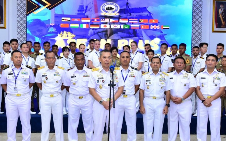 Asops Kasal Laksda TNI Yayan Sofiyan