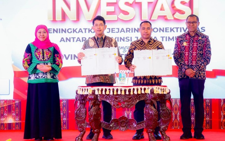 Bank Jatim dan Bank NTT saat Lakukan Penandatanganan Kerja Sama