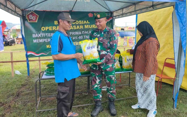 Pasar Murah Beras SPHP Kodim Trenggalek 
