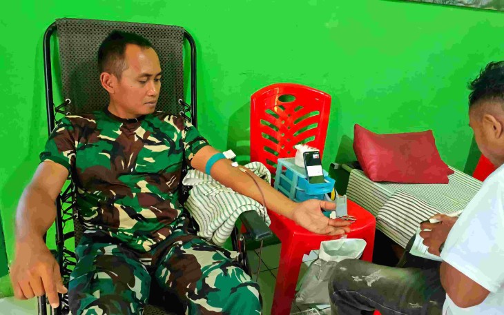 Donor darah prajurit Satgas Pamtas Yonarmed 12 Kostrad di Kabupaten Belu, 