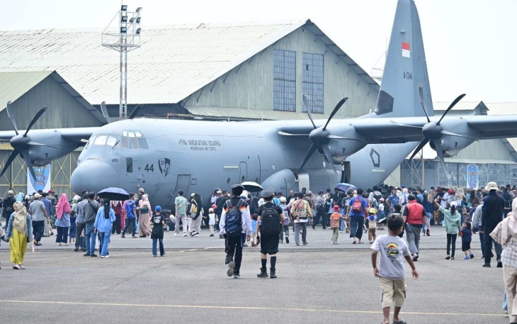 Open base Lanud Husein Sastranegara Bandung 