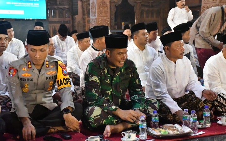 Dandim Ponorogo saat Hadiri Pengajian Akbar Peringatan Nuzulul Qur'an