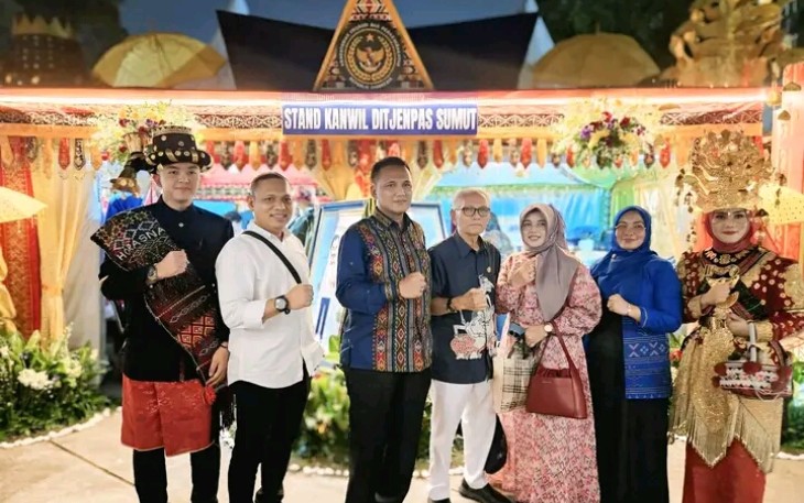 Mantan Dirjenpas  Adi Sujatno Apresiasi Penampilan Stan Kanwil Ditjenpas Sumut di Acara IPPAFest 2025