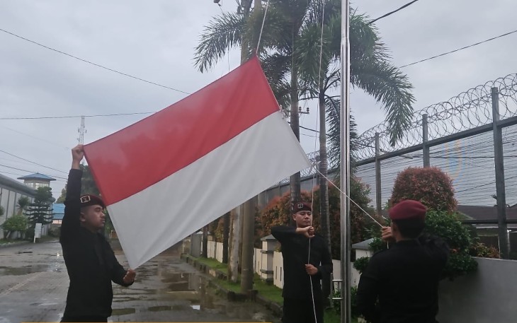 Lapas Kelas I Medan Rutin Melaksanakan Pengibaran Bendera Negara Indonesia.
