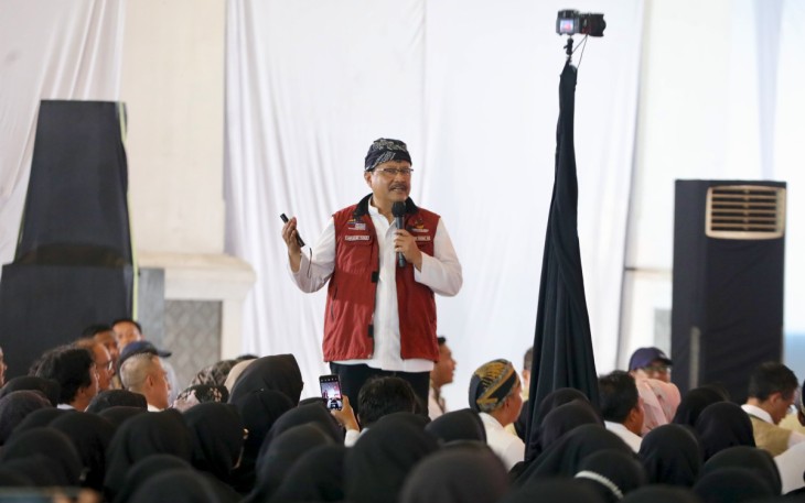 Mensos Saifullah Yusuf saat berdialog dengan pilar kesejahteraan sosial di Yogyakarta, Sabtu (18/1)