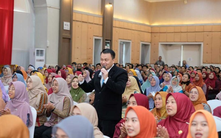 Setiawan saat menjadi narasumber dalam seminar matematika di Boyolali 