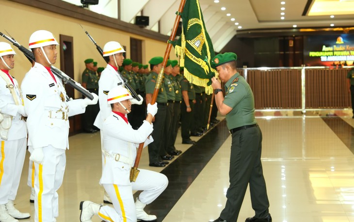 Danrem 052/Wkr Ikuti Tradisi Korps Pengukuhan Perwira Tinggi Zeni Angkatan Darat 