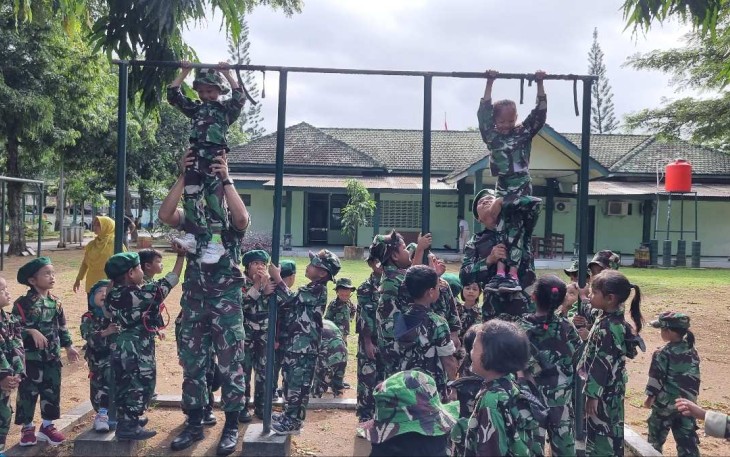 Belajar sambil bermain menumbuhkan kembangkan bela negara usia dini