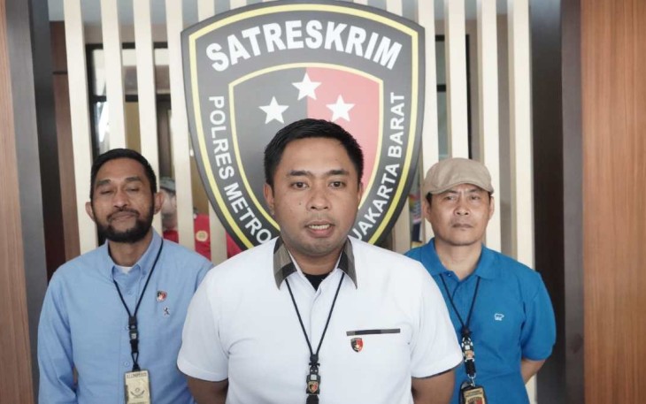 Wakasat Reskrim Polres Jakbar AKP Dimitri Mahendra 