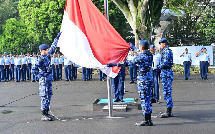 Upacara bendera prajurit Koharmatau 