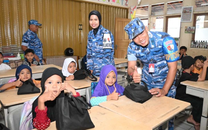 Penyaluran paket MBG SPPG Lanud Husein Sastranegara Bandung 