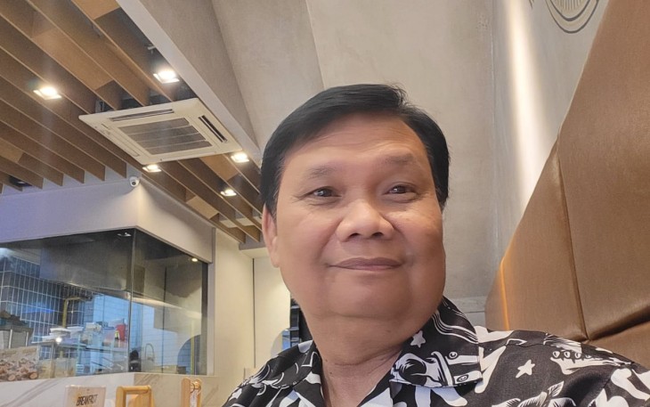 Dr Emrus Sihombing, Komunikolog Indonesia 