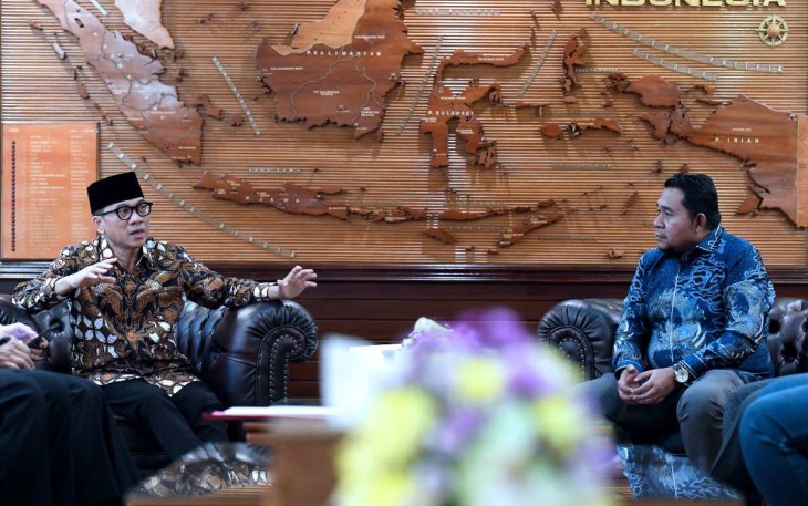 Mendes PDT Yandri Susanto